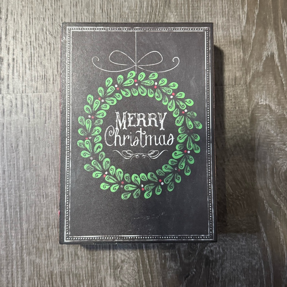 Chalkboard Christmas Block that says “Merry Christmas” 🎄 🎅🏻